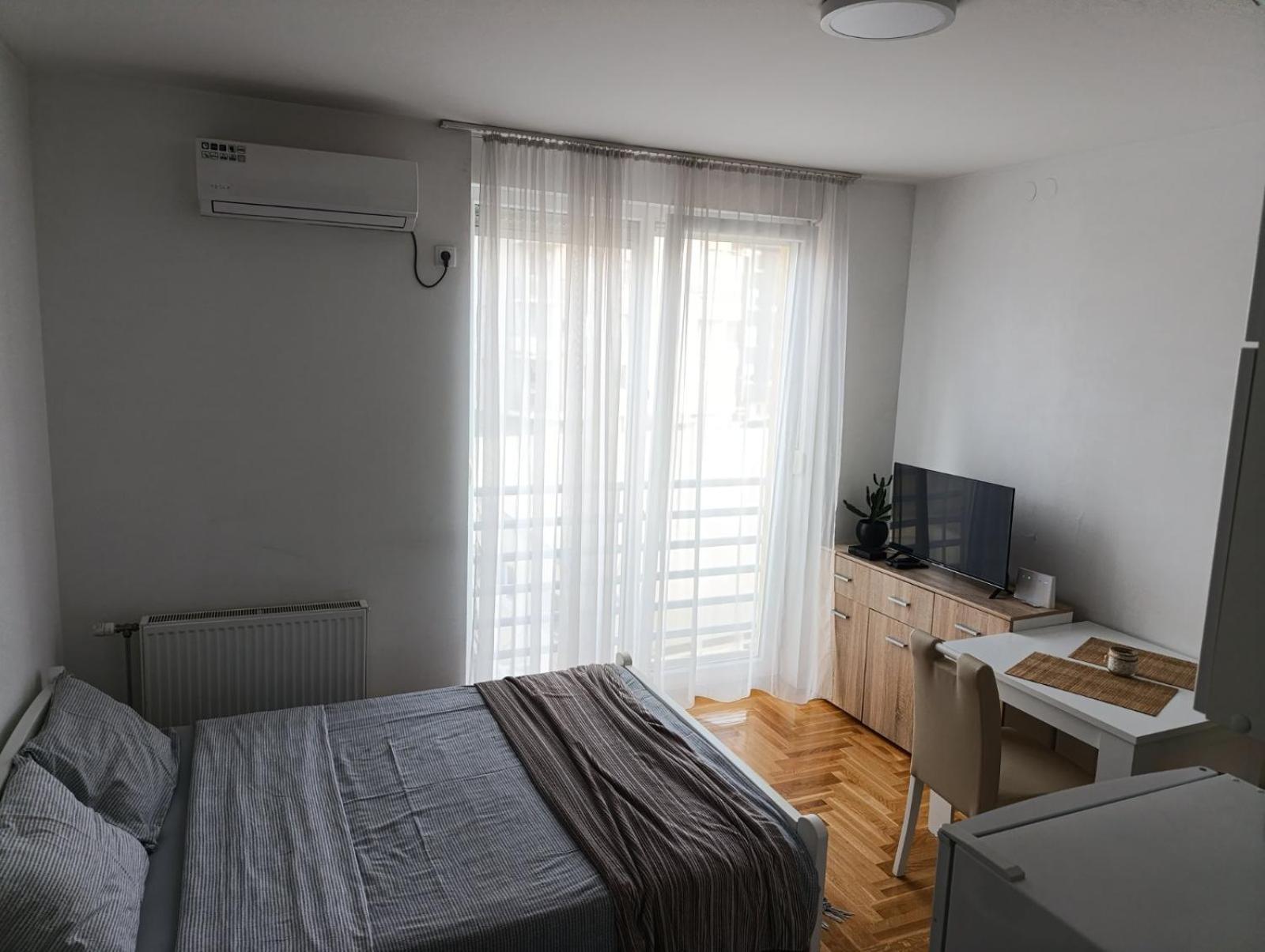 Apartment Nikola Ns *